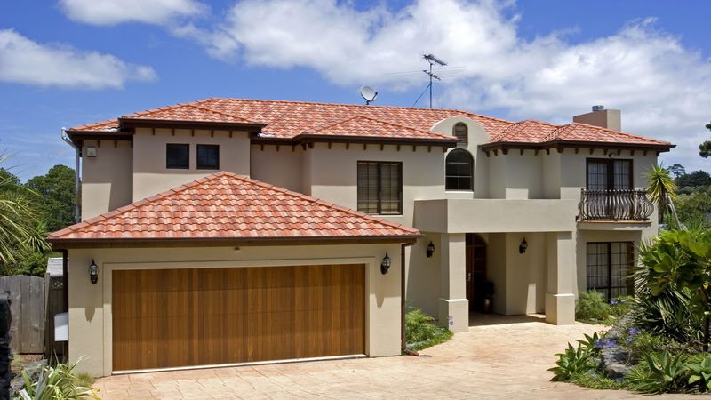 Wooden Garage Doors in Manitoba